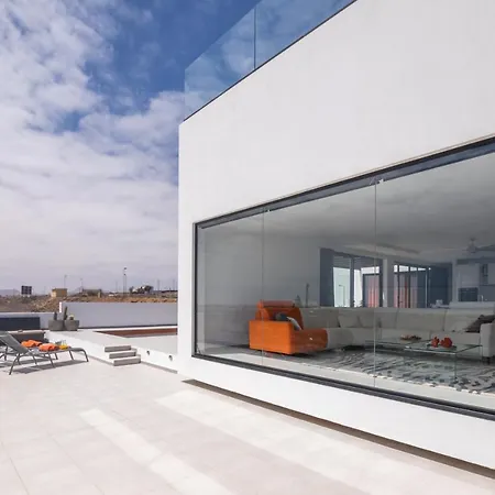 Mansion With Heated Pool - Jacuzzi Villa *