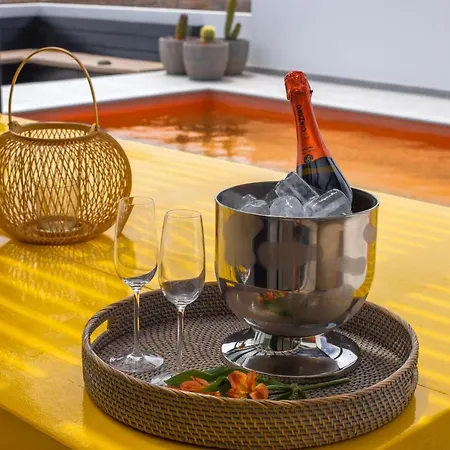Mansion With Heated Pool - Jacuzzi Villa Corralejo