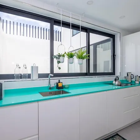 Mansion With Heated Pool - Jacuzzi Villa Corralejo