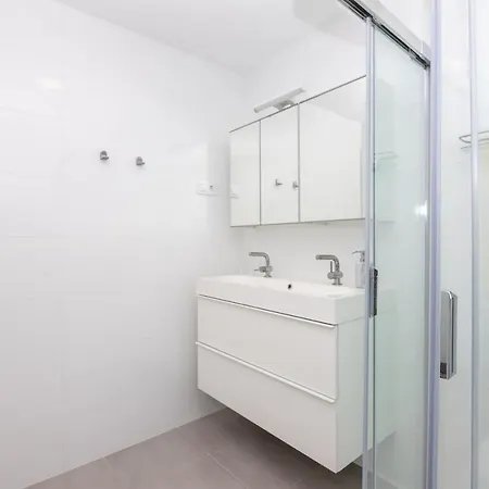 Mansion With Heated Pool - Jacuzzi Villa Corralejo